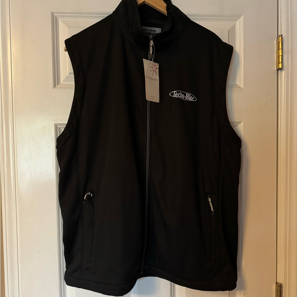NEW Men’s Black Vest XL
